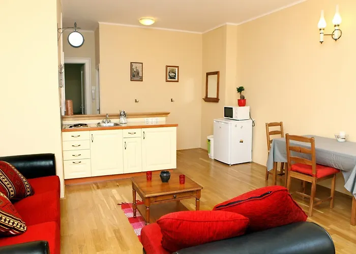 Arty Piran Center Apartment Vb